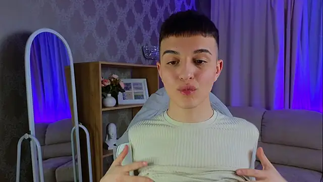 claus boy online show from March 2025 08:08:02 PM