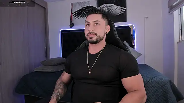 Snapshot of santi_aesthetic chatting on March 2026 10:37:01 PM santi aesthetic online show from March 2026 10:37:01 PM