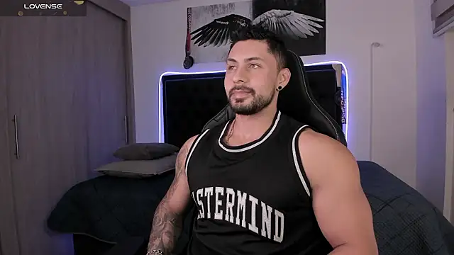 Snapshot of santi_aesthetic chatting on March 2026 12:28:02 AM santi aesthetic online show from March 2026 12:28:02 AM