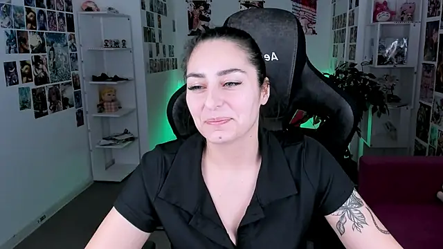 ValeriiMills online show from January 2026 02:43:02 PM