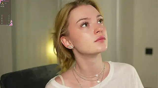 Cyberheart  online show from November 2025 02:49:02 PM