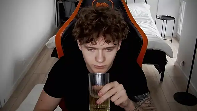 DanyDavis online show from September 2025 09:53:02 AM