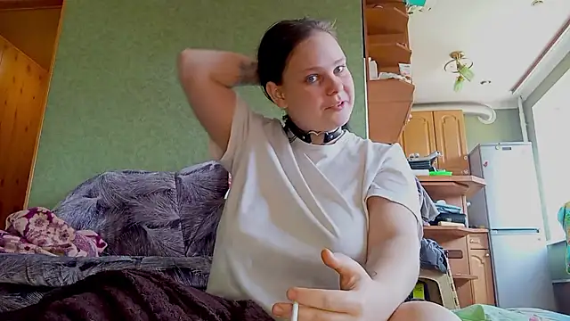 Snapshot of SweetPiggyx chatting on April 2026 09:12:02 AM SweetPiggyx online show from April 2026 09:12:02 AM