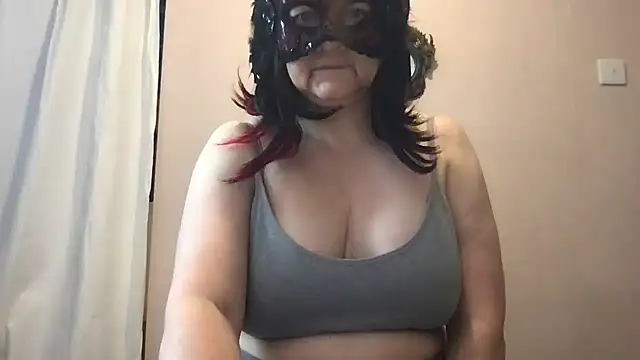 Snapshot of Raven_Magical_Milf chatting on October 2025 07:49:02 AM Raven Magical Milf online show from October 2025 07:49:02 AM