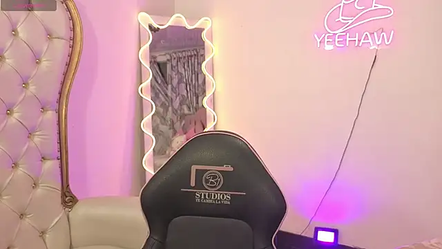 Snapshot of saaya_tay chatting on December 2025 03:14:02 AM saaya tay online show from December 2025 03:14:02 AM