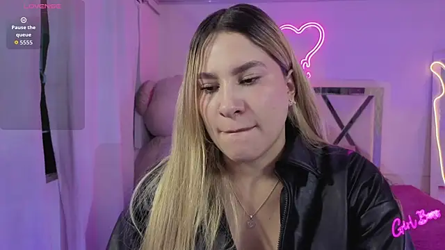 saaya tay online show from April 2026 03:21:01 AM