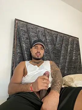 Snapshot of PapiStan chatting on September 2025 04:59:02 AM PapiStan online show from September 2025 04:59:02 AM