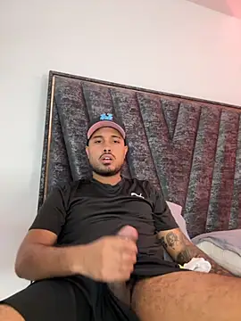 Snapshot of PapiStan chatting on October 2025 06:48:01 AM PapiStan online show from October 2025 06:48:01 AM