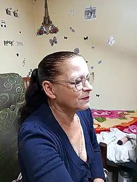 katrina perez online show from September 2025 09:59:02 PM