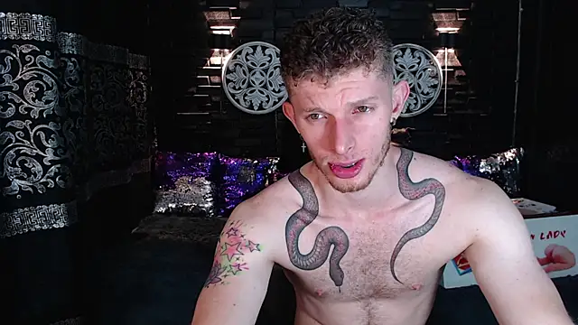 Snapshot of andrewxbi chatting on September 2025 12:39:02 PM andrewxbi online show from September 2025 12:39:02 PM