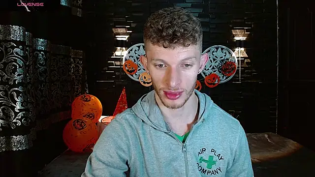 Snapshot of andrewxbi chatting on October 2025 11:17:01 AM andrewxbi online show from October 2025 11:17:01 AM