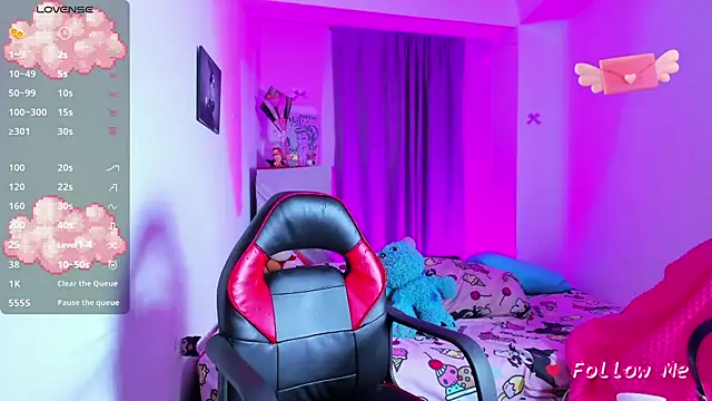 Snapshot of SkylerBennet chatting on March 2026 03:32:01 AM SkylerBennet online show from March 2026 03:32:01 AM