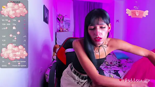 Snapshot of SkylerBennet chatting on April 2026 01:58:02 AM SkylerBennet online show from April 2026 01:58:02 AM