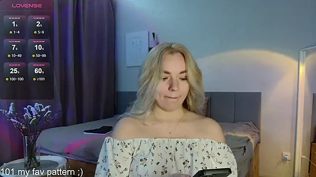 Snapshot of Eva___forever chatting on April 2026 03:36:02 AM Eva forever online show from April 2026 03:36:02 AM