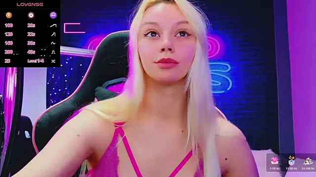 Snapshot of AlessiaCroft chatting on March 2026 05:12:01 AM AlessiaCroft online show from March 2026 05:12:01 AM