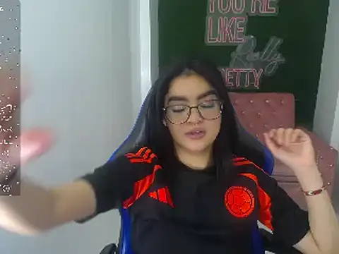 clementine t online show from September 2025 02:55:02 AM