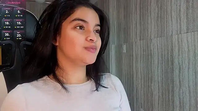 clementine t online show from November 2025 12:51:01 PM