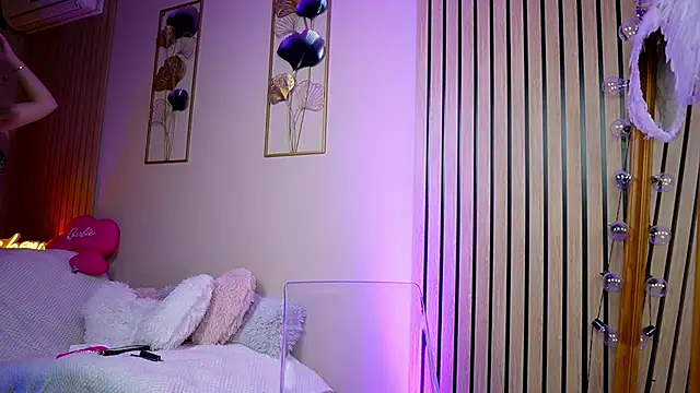 Snapshot of SabrinaJade chatting on November 2025 06:12:02 AM SabrinaJade online show from November 2025 06:12:02 AM