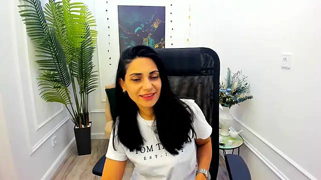 AllaYerty online show from October 2025 01:09:02 PM