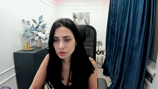 AllaYerty online show from November 2025 11:36:02 AM