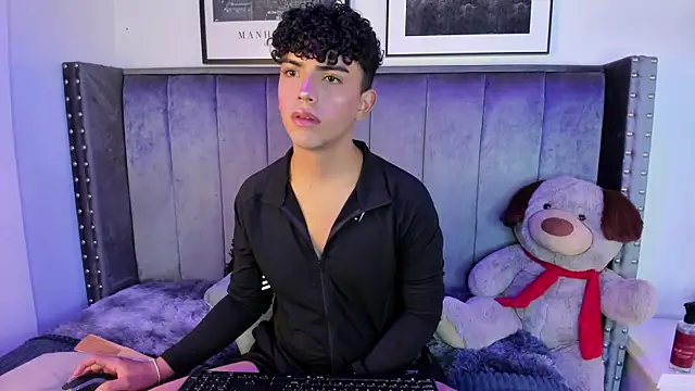 Snapshot of Niick_Twink chatting on October 2025 07:33:01 PM Niick Twink online show from October 2025 07:33:01 PM