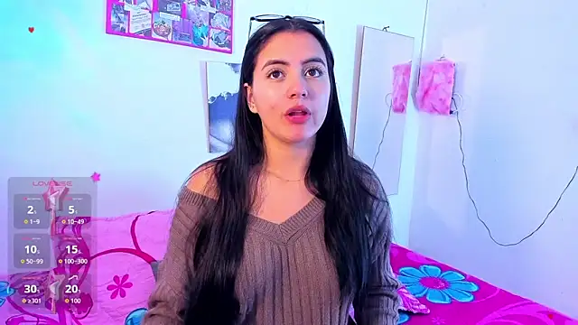 mialeia01 online show from October 2025 12:29:01 PM