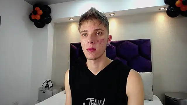 Robbin Blaze online show from October 2025 04:49:02 AM