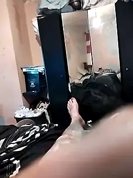 Snapshot of Tattyrob87 chatting on November 2025 09:56:02 AM Tattyrob87 online show from November 2025 09:56:02 AM