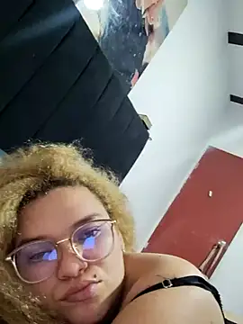 Monserratalexa online show from March 2026 06:31:02 AM