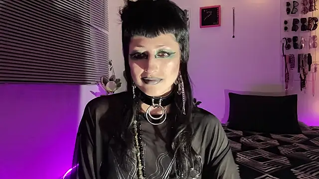 ELENA UMBRA online show from February 2026 12:47:02 AM