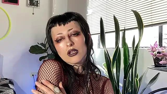 Snapshot of ELENA_UMBRA chatting on July 2026 05:37:02 PM ELENA UMBRA online show from July 2026 05:37:02 PM