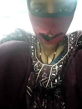 Snapshot of Hey-mahi chatting on February 2026 01:45:01 AM Hey-mahi online show from February 2026 01:45:01 AM