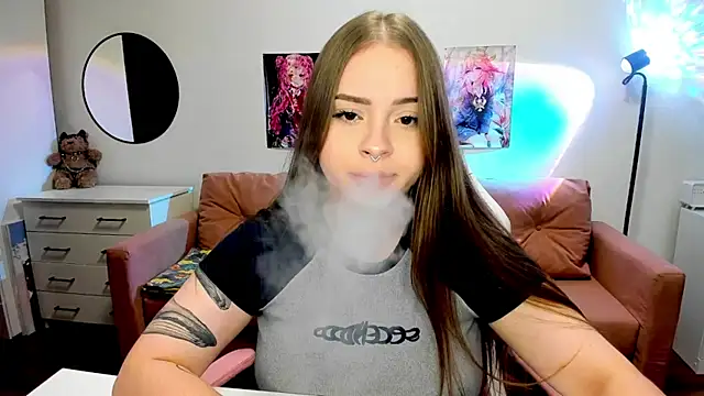 Snapshot of mistress_lain chatting on September 2025 09:05:02 PM mistress lain online show from September 2025 09:05:02 PM