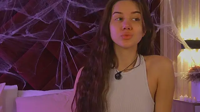 Snapshot of StacyHarland chatting on October 2025 04:27:01 AM StacyHarland online show from October 2025 04:27:01 AM