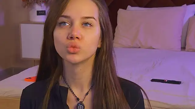 Snapshot of StacyHarland chatting on November 2025 04:23:01 AM StacyHarland online show from November 2025 04:23:01 AM