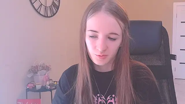 Snapshot of KateKayer chatting on September 2025 08:49:02 AM KateKayer online show from September 2025 08:49:02 AM