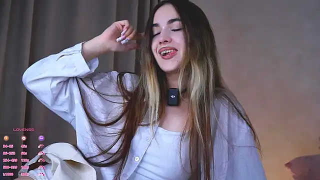 CupSizeGirl online show from October 2025 04:16:01 PM