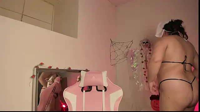 Snapshot of Paprika_ chatting on October 2025 06:32:02 PM Paprika online show from October 2025 06:32:02 PM