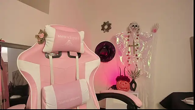 Snapshot of Paprika_ chatting on October 2025 06:46:02 PM Paprika online show from October 2025 06:46:02 PM