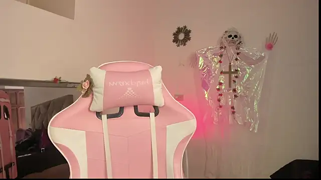 Snapshot of Paprika_ chatting on October 2025 06:36:01 PM Paprika online show from October 2025 06:36:01 PM