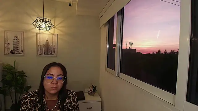  Victoria Collins online show from September 2025 10:48:01 AM