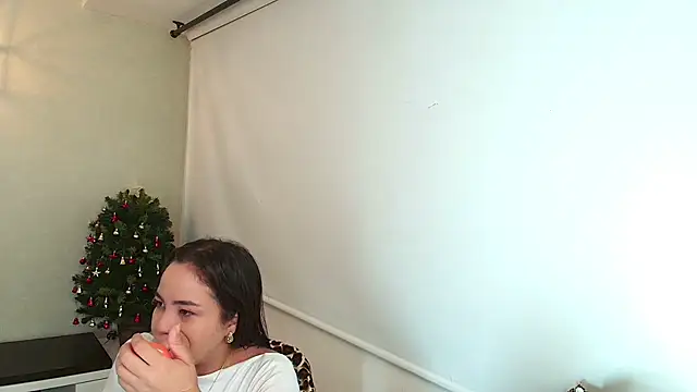  Victoria Collins online show from November 2025 10:40:02 AM