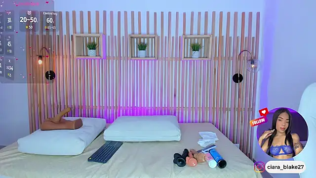 Snapshot of ciara_blake chatting on March 2026 08:02:01 PM ciara blake online show from March 2026 08:02:01 PM