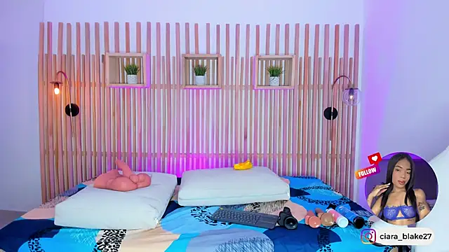 Snapshot of ciara_blake chatting on March 2026 08:10:01 PM ciara blake online show from March 2026 08:10:01 PM