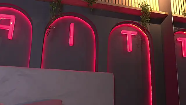 Snapshot of Susan_wall chatting on March 2026 01:16:02 PM Susan wall online show from March 2026 01:16:02 PM