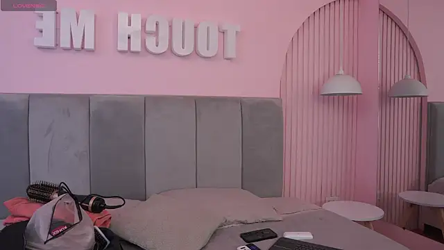 Snapshot of Susan_wall chatting on April 2026 01:12:02 PM Susan wall online show from April 2026 01:12:02 PM