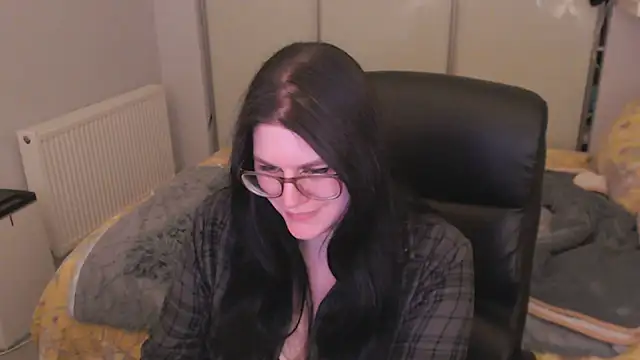 Snapshot of GothSuccubusBabe chatting on April 2026 08:50:01 PM GothSuccubusBabe online show from April 2026 08:50:01 PM