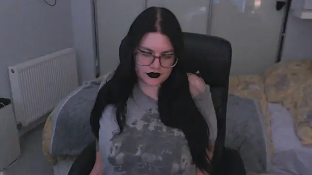 GothSuccubusBabe online show from July 2026 09:39:02 PM