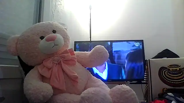 Snapshot of hotCOUPLEPETRA chatting on March 2026 05:33:01 AM hotCOUPLEPETRA online show from March 2026 05:33:01 AM