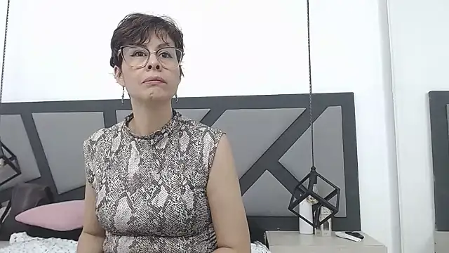 Snapshot of amanda_ramirez chatting on June 2026 08:14:02 PM amanda ramirez online show from June 2026 08:14:02 PM